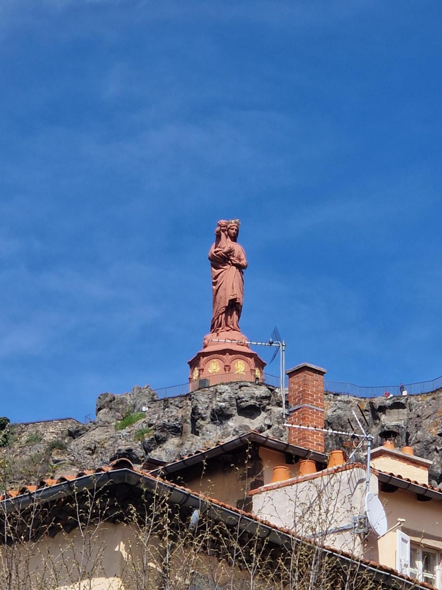 Gite Des Tables - Cathedrale, Coeur Historique, Vue Le Puy-en-Velay Kültér fotó